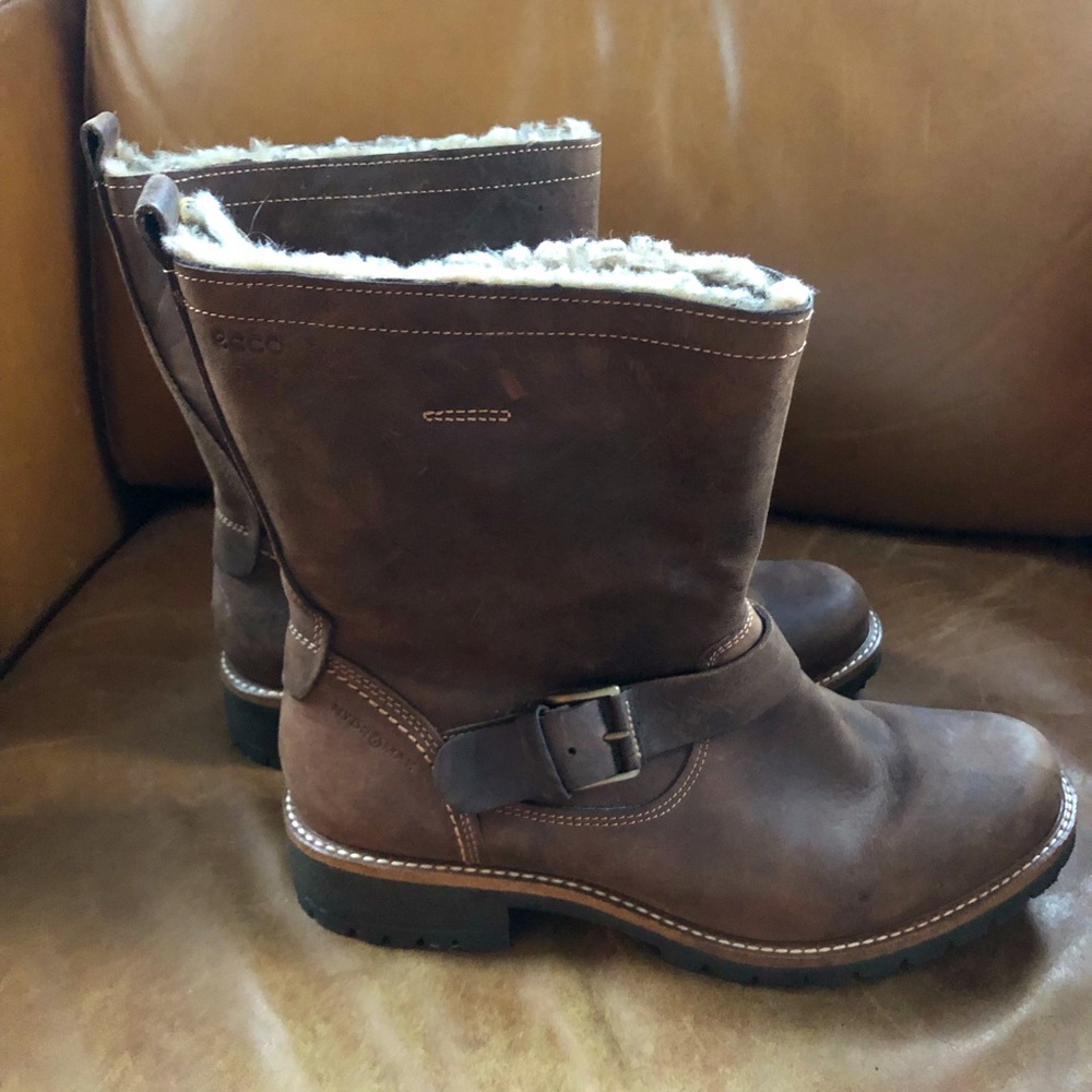 Ecco Hydromax Sherpa Lined Boots 41